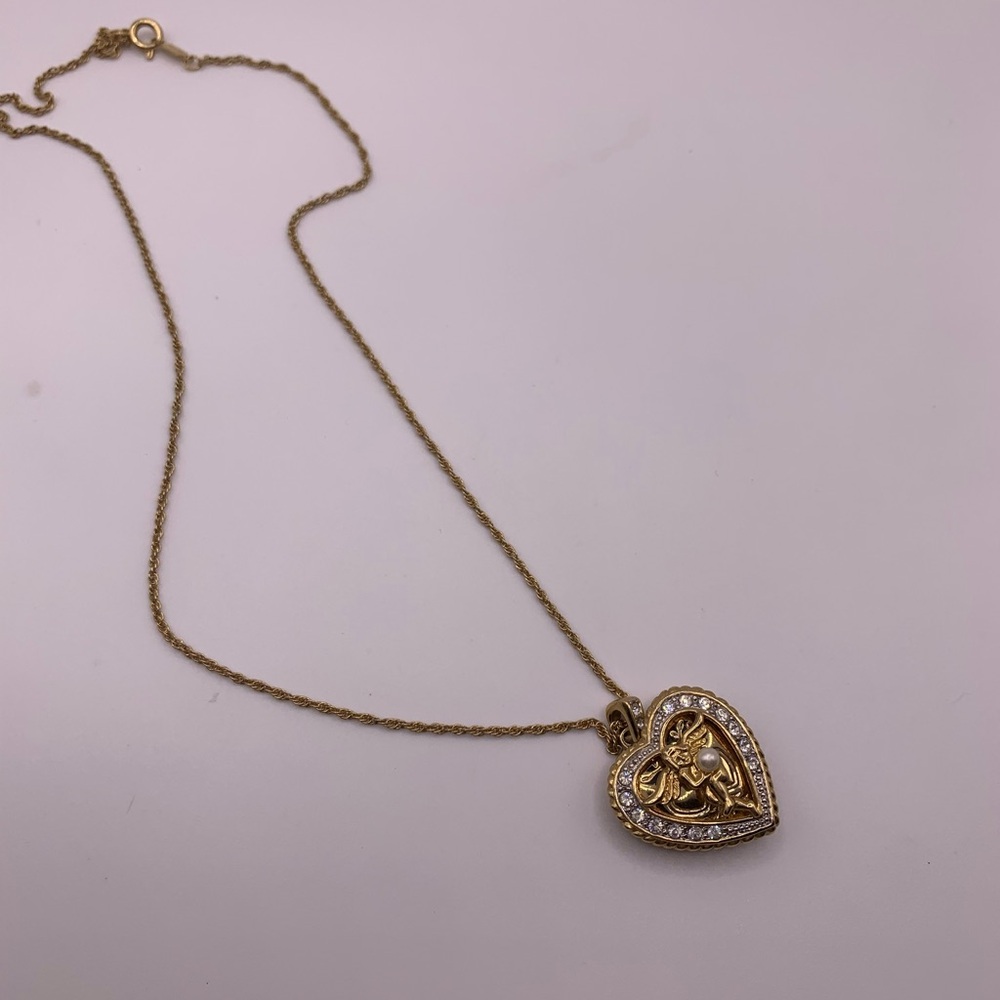 Vintage gold tone heart shape locket necklace - Picture 1 of 6